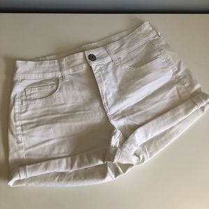 White American Eagle Shorts